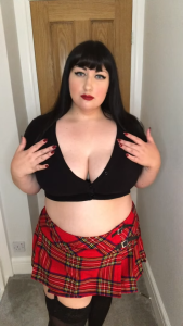 BBW Chubby Goth Babe
