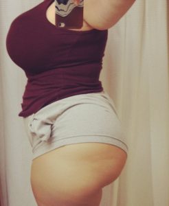 bbw-juicy-booty-selfie