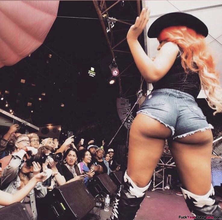 Big Booty Daisy Dukes Fuckyeahcurvygirls