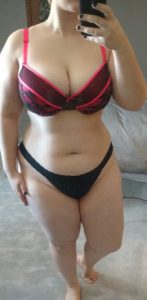 chubby-huge-boobs-selfie