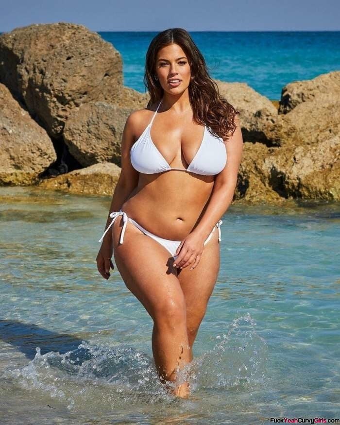 curvy-model