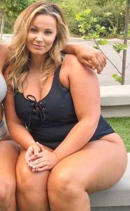 cute-chubby-girl-next-door