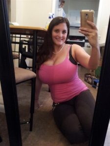 huge-natural-boobs-tight-shirt-selfie