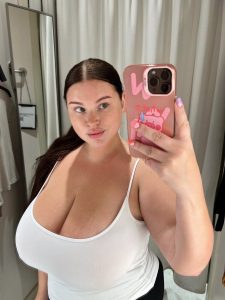 Huge Natural Tits Cleavage Selfie