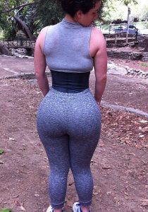 tight-yoga-pants-big-butt