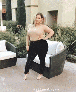 curvy-plus-size-model-Ellana-Bryan